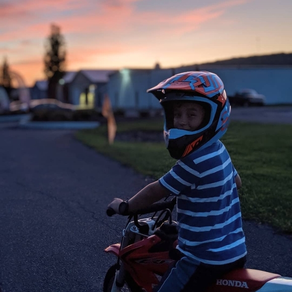 💜Meet your Posher💜 - Picture 6 of 7